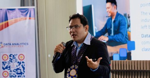 Coach Abraham Avila
